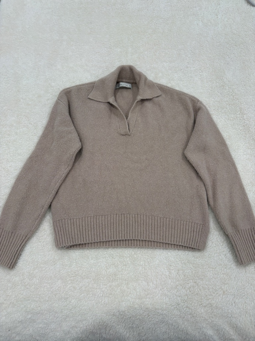 Abercrombie & Fitch Taupe V-Neck Collared Knit Sweater